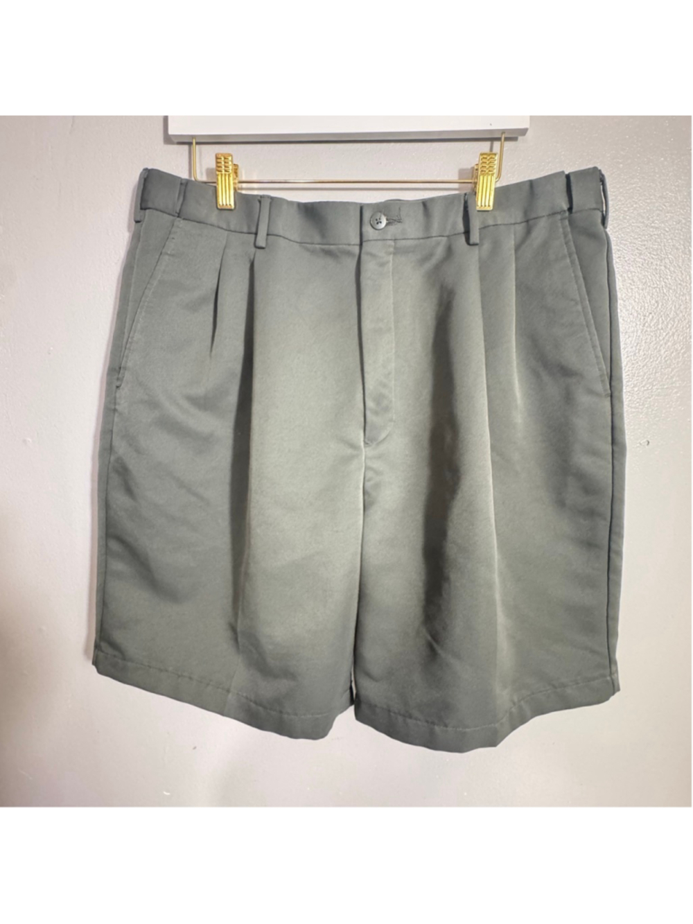 Men's Savane Green/ Gray Flat Front Shorts Waist 38